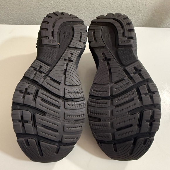 Brooks Women's Adrenaline GTS  20 Running Shoes - Gray with Light Pink - Picture 6 of 9